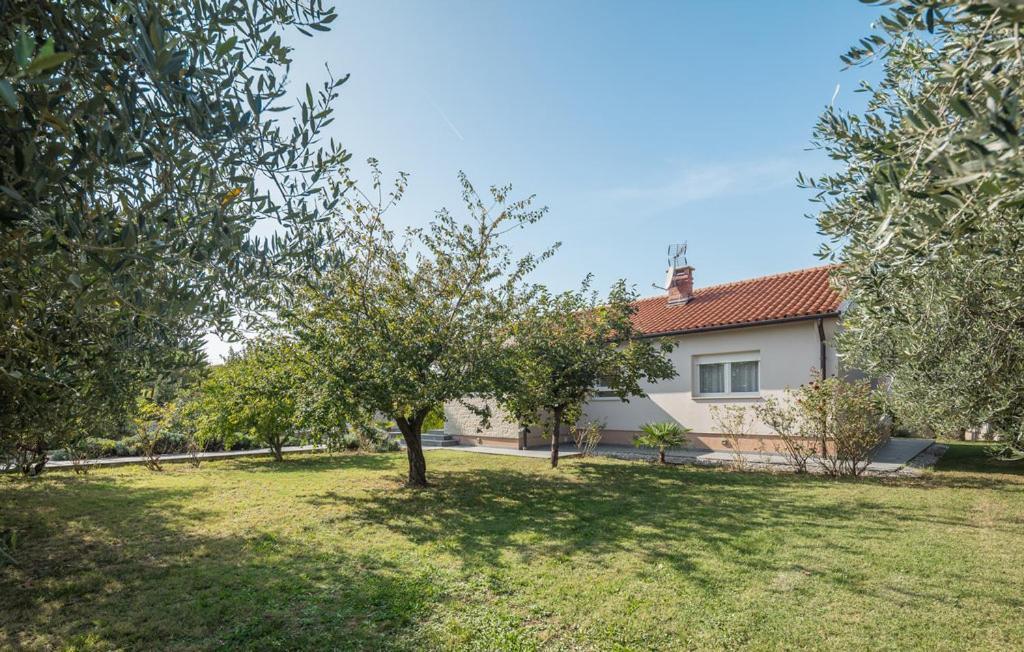 Villa Viktoria Poll&Garden View Kastelir Exterior photo